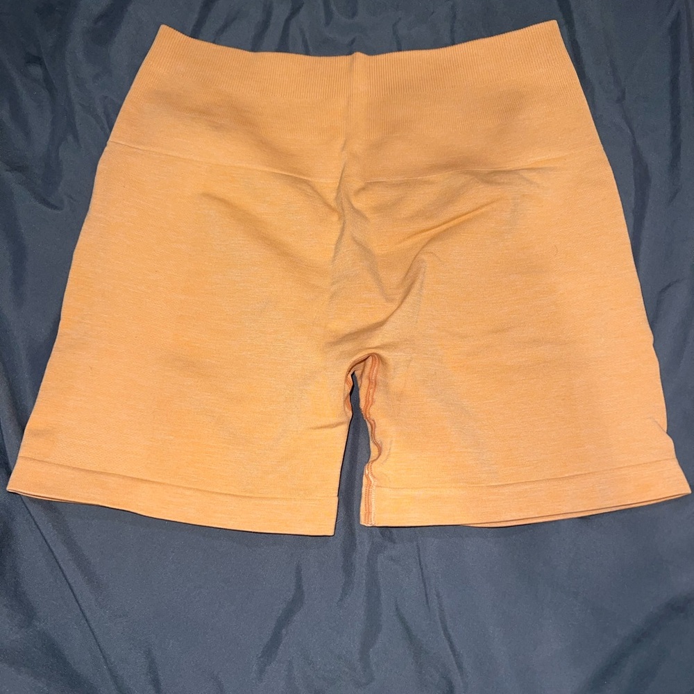 Alphalete Amplify short